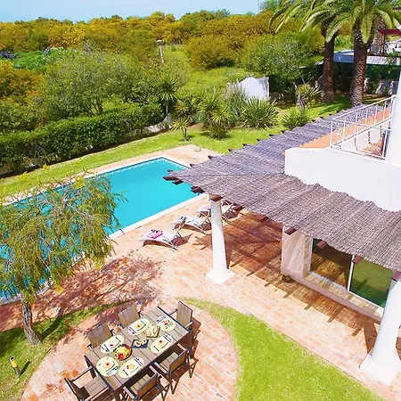 Bogota - Moradia Acolhedora Com Piscina Aquecivel E Bbq Albufeira